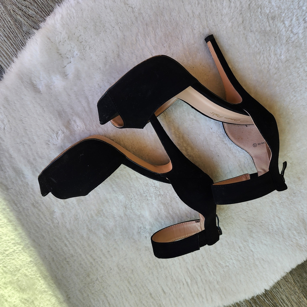 Dream Pairs Black Suede Platform Heels - Size 7.5 - Picture 5 of 6